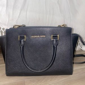 Used a couple times, in good condition!